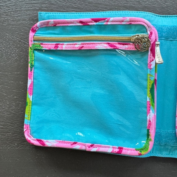 Lilly Pulitzer First Impressions Travel Jewelry Case with 4 compartments, 8”x8” - Picture 7 of 8